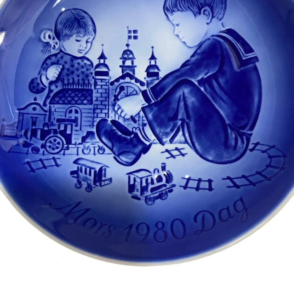 DESIREE DENMARK Decorative Christmas Plate 1980 Old Copenhagen Blue